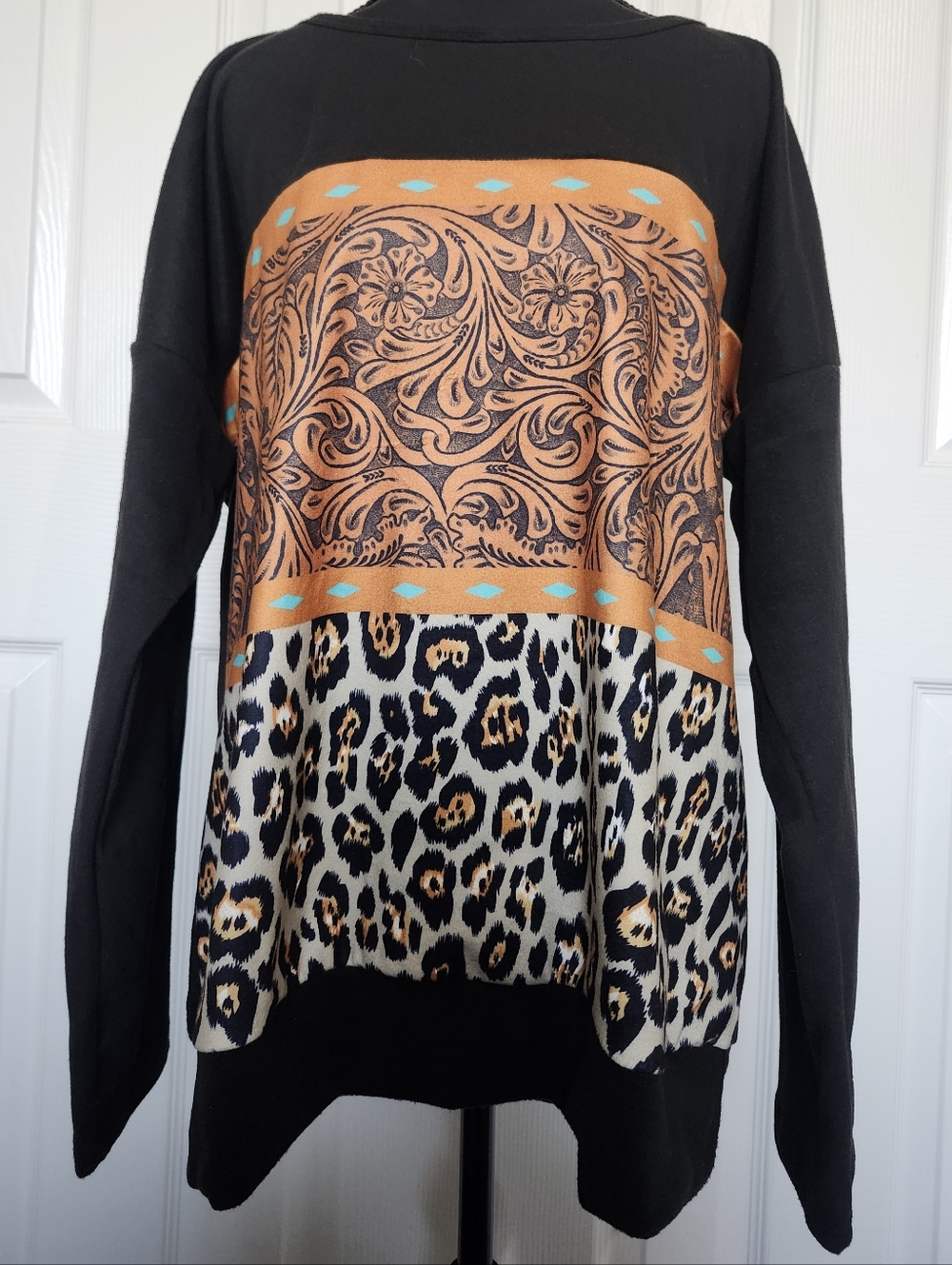 Crazy Train Size 2X Black/Animal Print Long Sleeve Top
